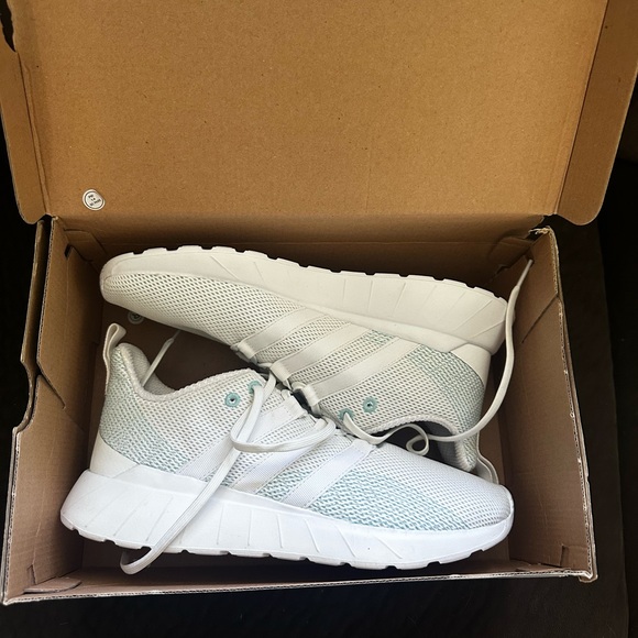 Adidas Shoes - Picture 5 of 5